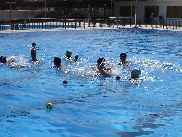 Persistente Mejorar boxeo ALCANTARILLA / Desde el pasado fin de semana están abiertas al público las  dos piscinas municipales de Alcantarilla - murcia.com