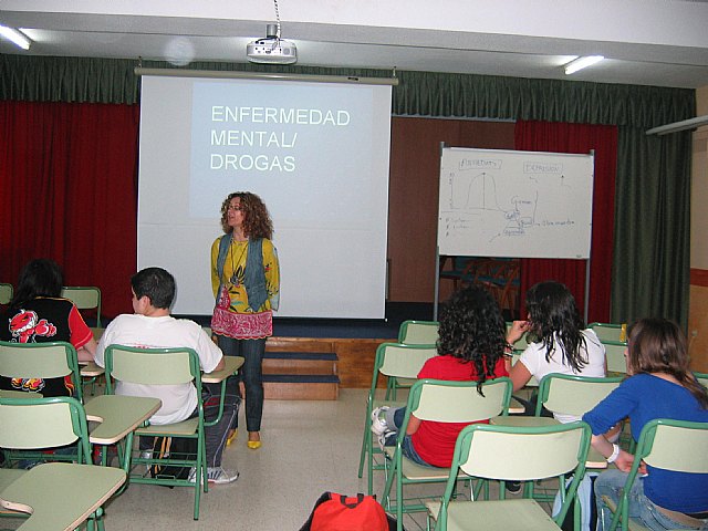El Servicio Municipal de Apoyo Psicosocial finaliza la campaña de sensibilización sobre salud mental, Foto 1