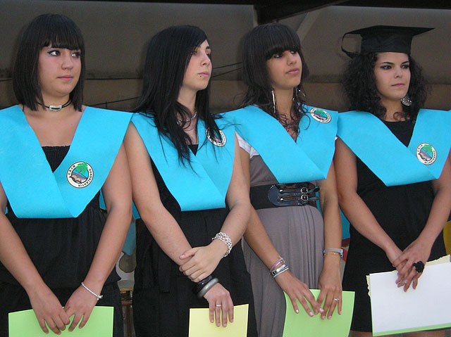Los primeros alumnos que han realizado la ESO en el CEIB “Guadalentín” de El Paretón se gradúan, Foto 2