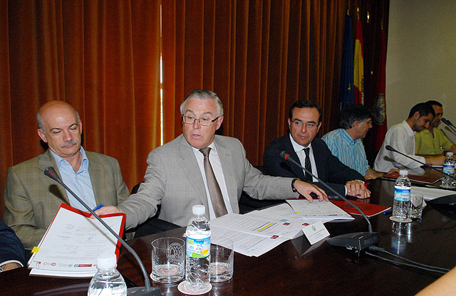 Las universidades públicas de la Región firman el primer convenio colectivo del personal docente e investigador contratado - 3, Foto 3