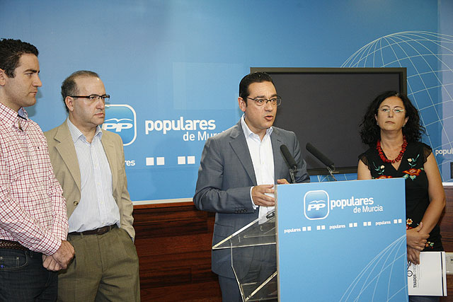 El PP denuncia el “tarifazo eléctrico” del Gobierno socialista - 2, Foto 2