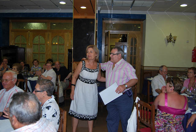 Nuestros mayores inmersos en la grabacin de un disco compacto, Foto 4