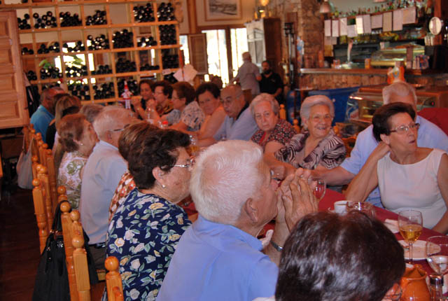 La Edad de Oro celebra su comida de fin de curso en un restaurante de Sierra Espuña, Foto 3
