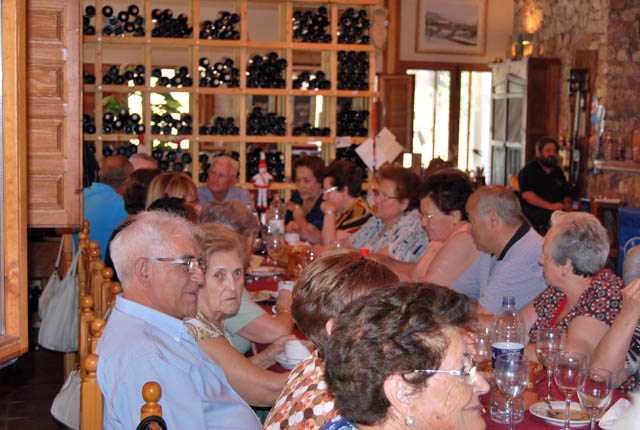 La Edad de Oro celebra su comida de fin de curso en un restaurante de Sierra Espuña, Foto 5