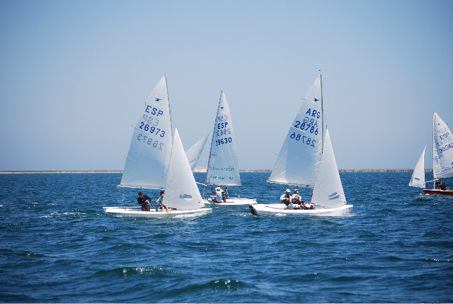 Las mejores tripulaciones mediterráneas preparan en el Mar Menor el Nacional de Snipe - 1, Foto 1
