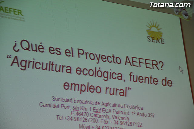 El alcalde y el concejal de Agricultura abren las jornadas de sensibilizacin sobre las ventajas de la agricultura ecolgica - 8