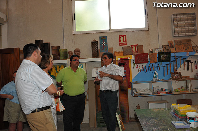 La directora general de Personas con Discapacidad del IMAS visita las dependencias municipales destinadas a colectivos de discapacitados - 13