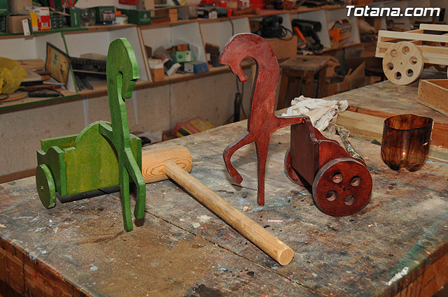 La directora general de Personas con Discapacidad del IMAS visita las dependencias municipales destinadas a colectivos de discapacitados - 16