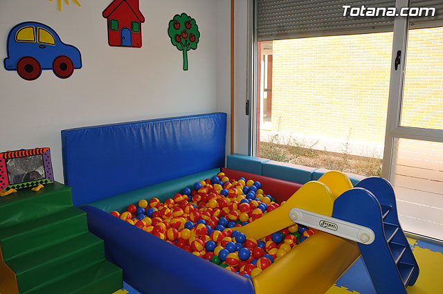 La directora general de Personas con Discapacidad del IMAS visita las dependencias municipales destinadas a colectivos de discapacitados - 32