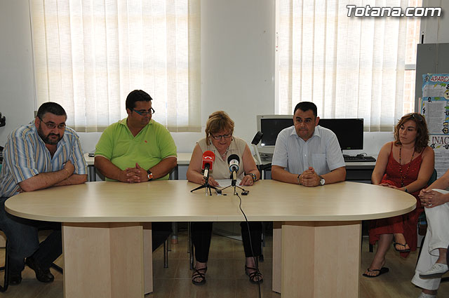 Clausurado el Programa de Iniciacin Profesional Especial (PIPE) “Auxiliares de oficina”, organizado por MIFITO - 2