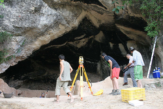 Comienza la XX campaña de excavación arqueológica en la Cueva Negra - 1, Foto 1