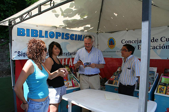 La bibliopiscina se pone en marcha - 1, Foto 1