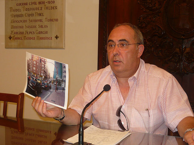 El PSOE advierte que el tráfico rodado en el centro de la ciudad podría convertirse en “infernal” - 1, Foto 1