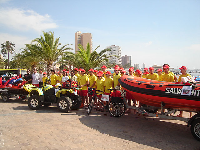 El servicio de vigilancia de playas suma 3 puestos de primeros auxilios, 11 sillas de vigilancia, y 6 sillas acuáticas - 1, Foto 1