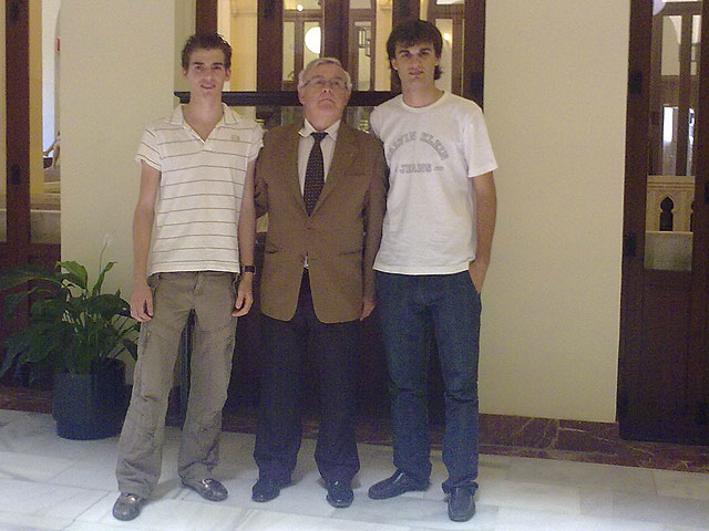 Teun Van Hout, José  Antonio Cobacho y  Joaquín Lara, Foto 1