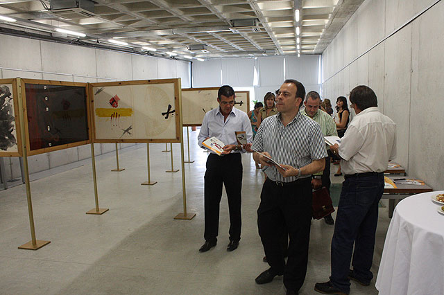 CAM reúne la obra de Tàpies 'Cartes per a la Teresa' en la biblioteca de Torre Pacheco - 1, Foto 1