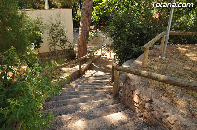 Un total de 300 niños y jvenes participan en las escuelas de verano, campamentos, viajes, y actividades diversas - 4