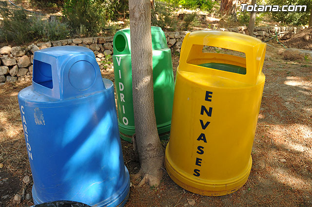 Un total de 300 niños y jvenes participan en las escuelas de verano, campamentos, viajes, y actividades diversas - 10