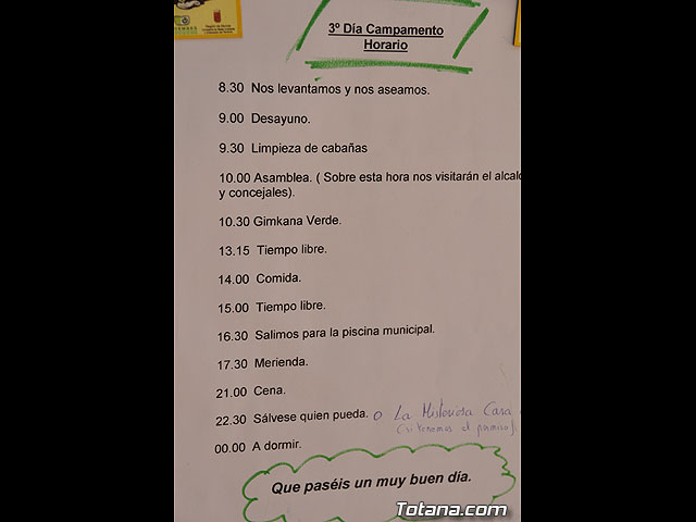 Un total de 300 niños y jvenes participan en las escuelas de verano, campamentos, viajes, y actividades diversas - 40