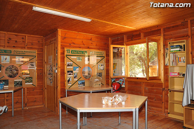 Un total de 300 niños y jvenes participan en las escuelas de verano, campamentos, viajes, y actividades diversas - 41