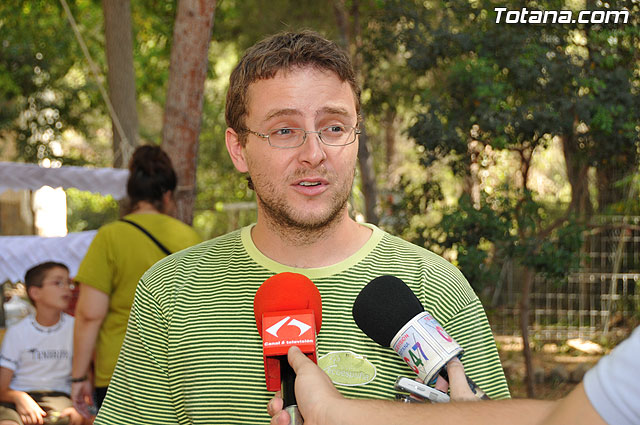 Un total de 300 niños y jvenes participan en las escuelas de verano, campamentos, viajes, y actividades diversas - 47