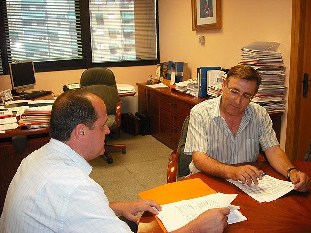 El director general de Vivienda apuesta por la regeneración de fachadas en el municipio, Foto 2