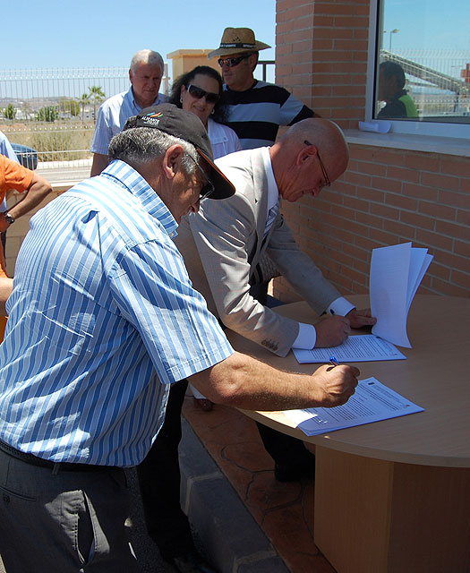 El Ayuntamiento torreño cede un parking a los transportistas autónomos del municipio - 4, Foto 4