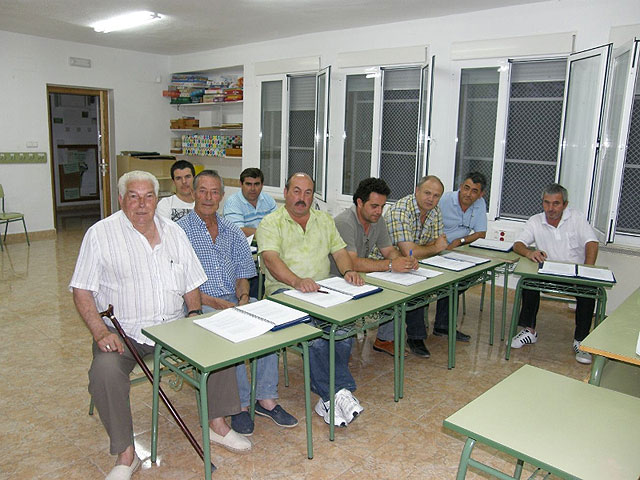 Los hombres aprendieron a realizar tareas domésticas, Foto 1