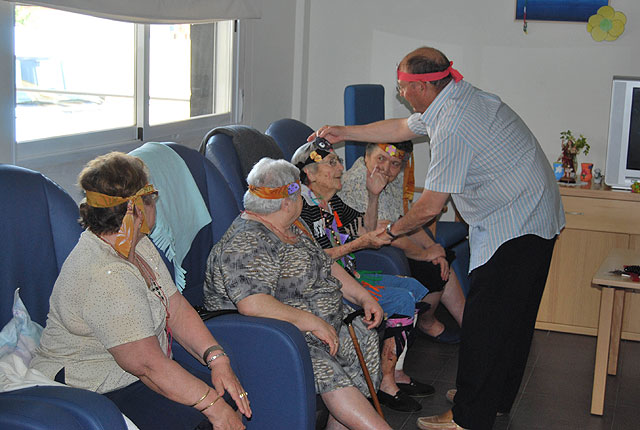 El voluntariado municipal comparte un día de convivencia con los residentes del Centro de Estancias Diurnas - 5, Foto 5