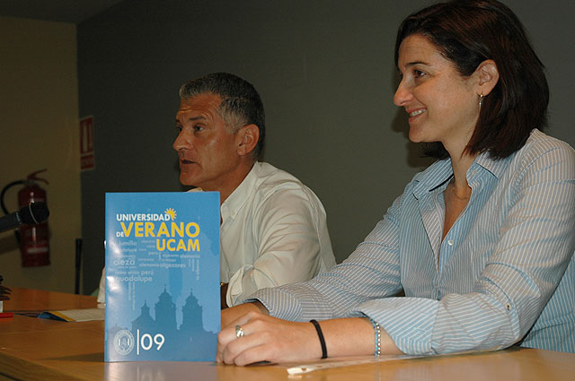 Los alumnos de Turismo de la Universidad Católica disfrutan del entorno natural de Cabo de Palos a través de un Campus de Verano - 1, Foto 1