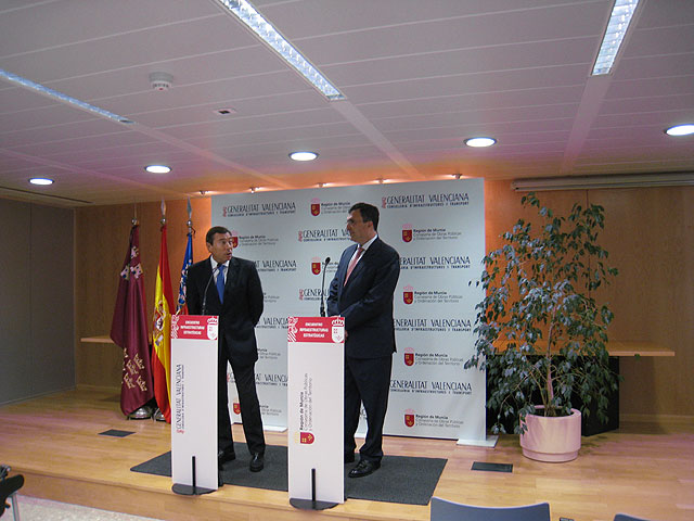 Murcia y Valencia planean una reunión de presidentes autonómicos para apoyar el Corredor Ferroviario Mediterráneo de Mercancías - 1, Foto 1