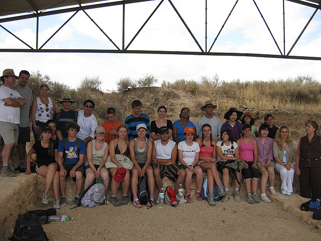 Jóvenes de Europa y Asia participan en el campo de trabajo de arqueología de Yecla - 1, Foto 1