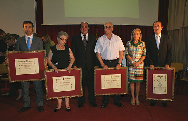 Puerto Lumbreras celebra el Día de la Independencia con la entrega de distinciones a ciudadanos e instituciones - 1, Foto 1