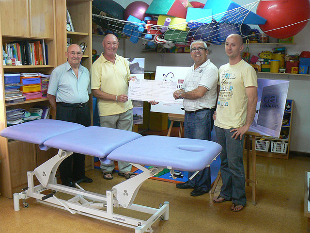 La logia Luz de Murcia dona 1800 euros a Aidemar para la atención temprana y el desarrollo infantil - 1, Foto 1