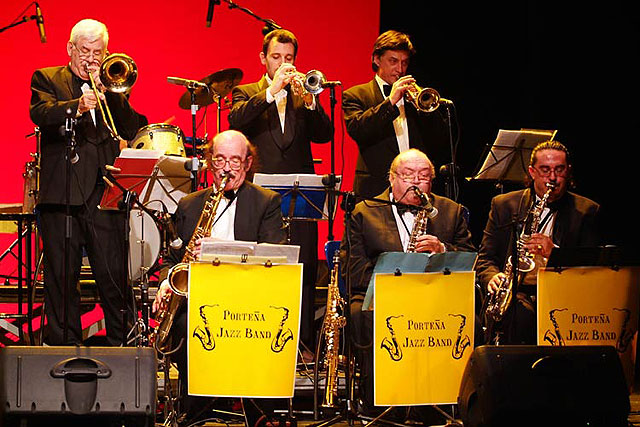 El Festival de Jazz de San Javier lleva a La Manga el sonido de las orquestas de la época dorada del jazz con La Porteña Jazz Band - 1, Foto 1