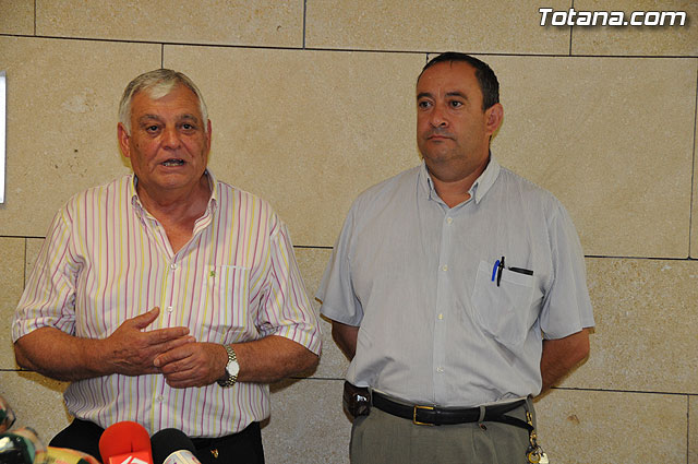 Critas recibe ms de 250 kilos de alimentos y ms de 150 litros de leche, aceite y productos de higiene - 4