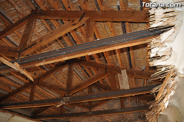 Comienza la rehabilitacin de la “Casa de las Monjas”, en la que estn trabajando 32 alumnos de la Escuela Taller - 27