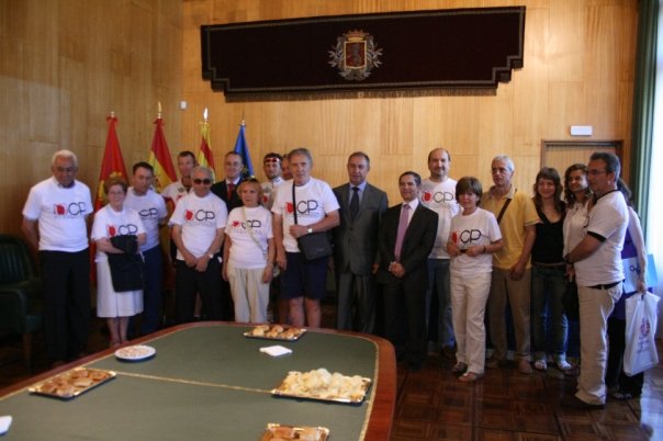 Recibimiento a los murcianos de BICISOLIDARIA en el Ayuntamiento de Zaragoza - 4