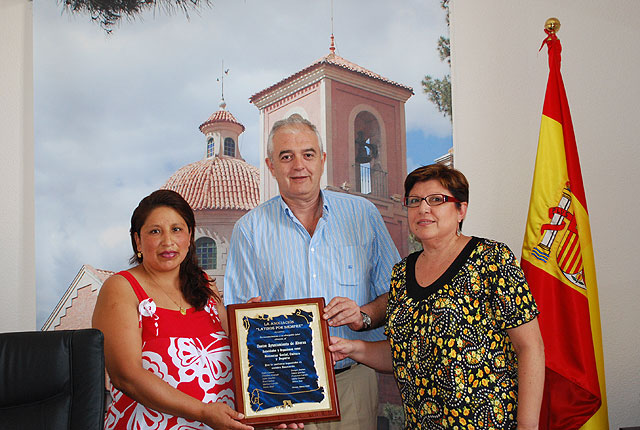 La Asociación  “Latinos por siempre” reconoce la labor del Ayuntamiento de Abarán - 1, Foto 1