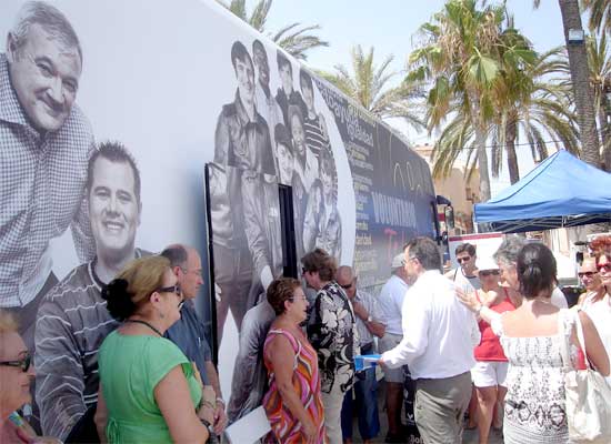 El Bus del Voluntariado llega a las playas de Santiago de la Ribera - 1, Foto 1