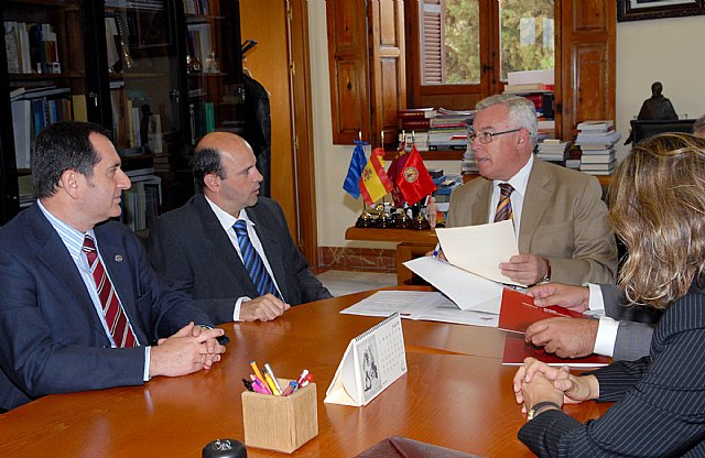 La Universidad de Murcia firma un acuerdo con la Universidad Autónoma de Ciudad Juárez para el intercambio de personal - 2, Foto 2