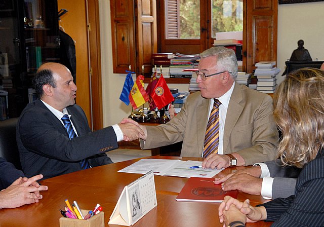 La Universidad de Murcia firma un acuerdo con la Universidad Autónoma de Ciudad Juárez para el intercambio de personal - 3, Foto 3