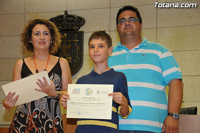 Se clausura el primer semestre de 2009 del Proyecto RAITOTANA con la entrega de diplomas a los alumnos - 19