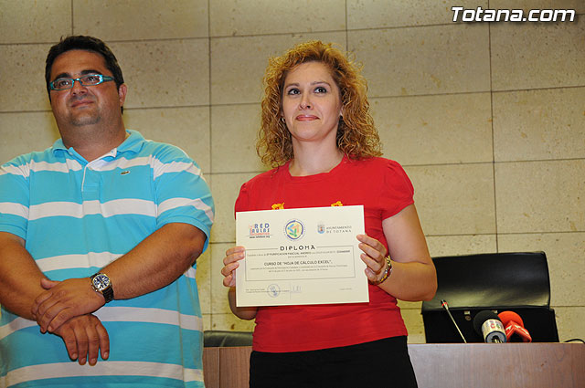 Se clausura el primer semestre de 2009 del Proyecto RAITOTANA con la entrega de diplomas a los alumnos - 23
