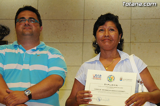 Se clausura el primer semestre de 2009 del Proyecto RAITOTANA con la entrega de diplomas a los alumnos - 31