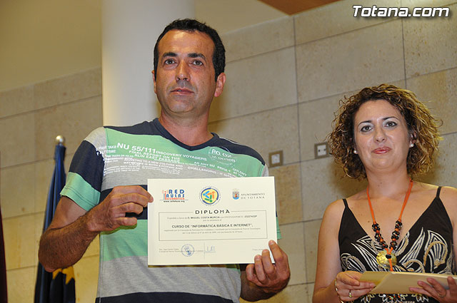 Se clausura el primer semestre de 2009 del Proyecto RAITOTANA con la entrega de diplomas a los alumnos - 34