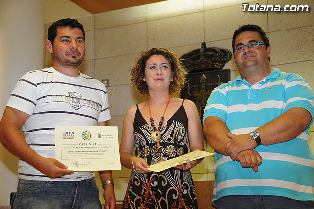 Se clausura el primer semestre de 2009 del Proyecto RAITOTANA con la entrega de diplomas a los alumnos - 38