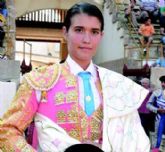 Los novilleros murcianos Suresteño, Pablo Belando y Conchi Ros, en las Fiestas de Lorqu