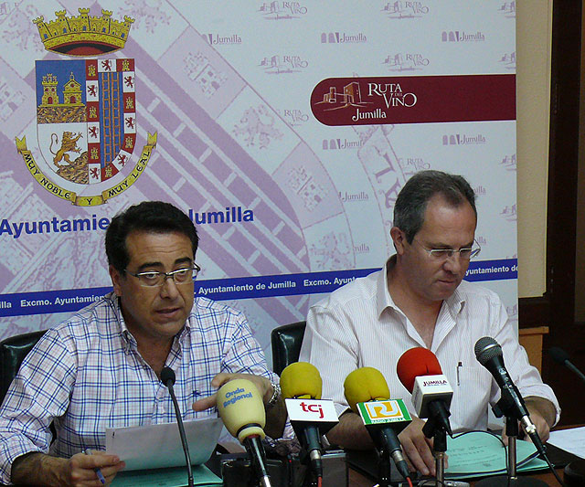 Iniciadas las acciones para recuperar la posesión de la antigua escuela del Carche - 1, Foto 1