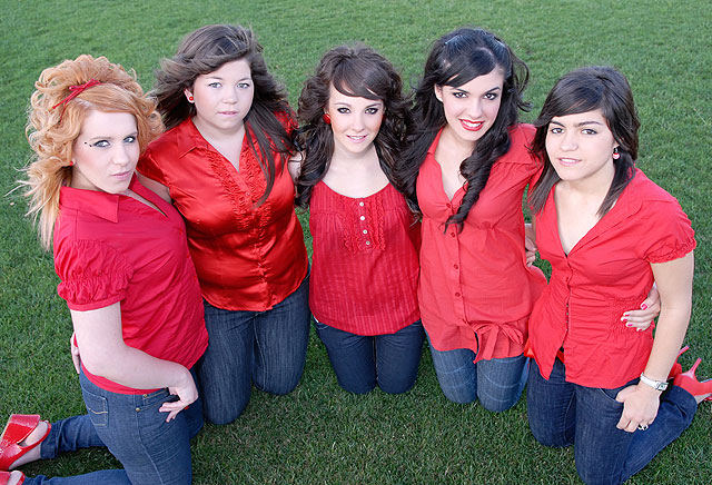 Reinas Mayores, Foto 4